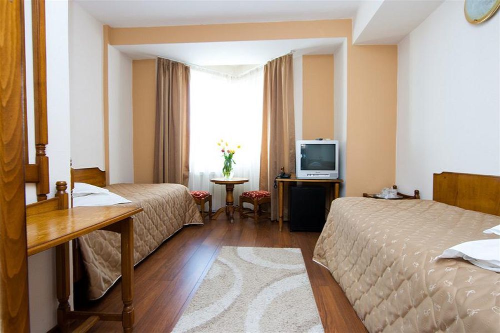 Hotel Onix Клуж-Напока Экстерьер фото